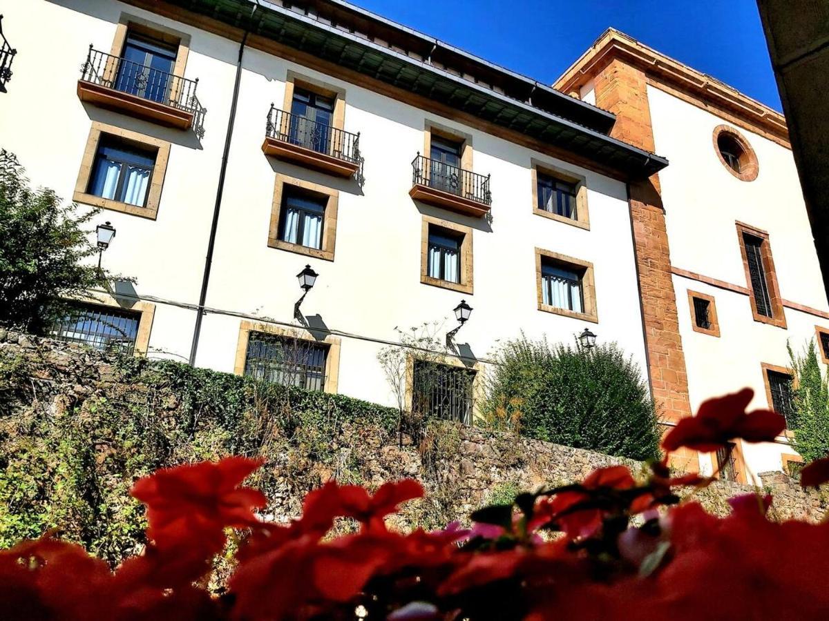 Nuevo-casco Historico-parking Gratuito. Appartement Oviede